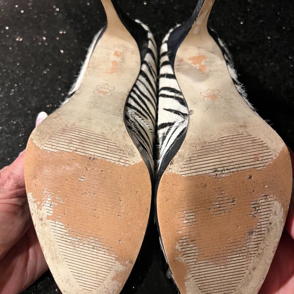 Steve Madden Sized 10 Zebra Print Classic Pumps - image 3